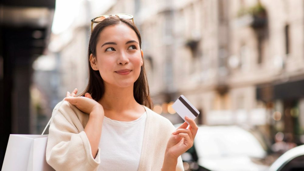 Sử dụng thẻ tín dụng khi đi du lịch