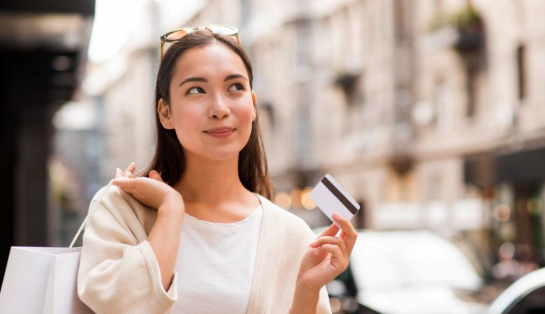 Sử dụng thẻ tín dụng khi đi du lịch