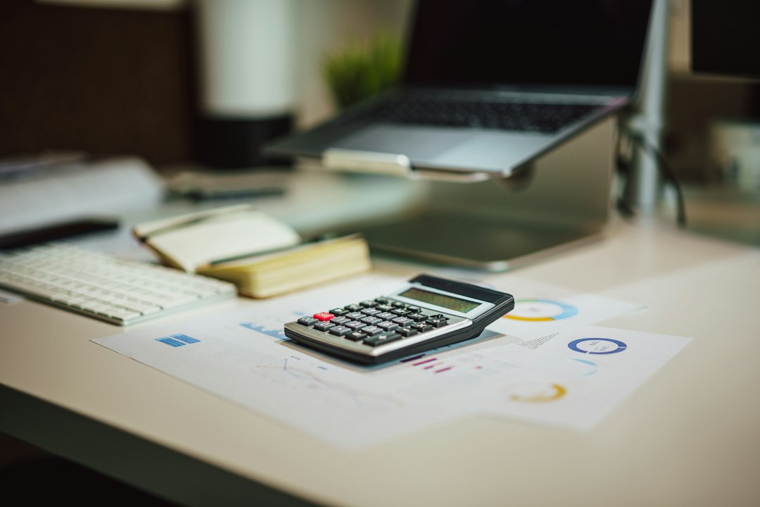 Thuế thu nhập cá nhân từ đầu tư trái phiếu được tính như thế nào?